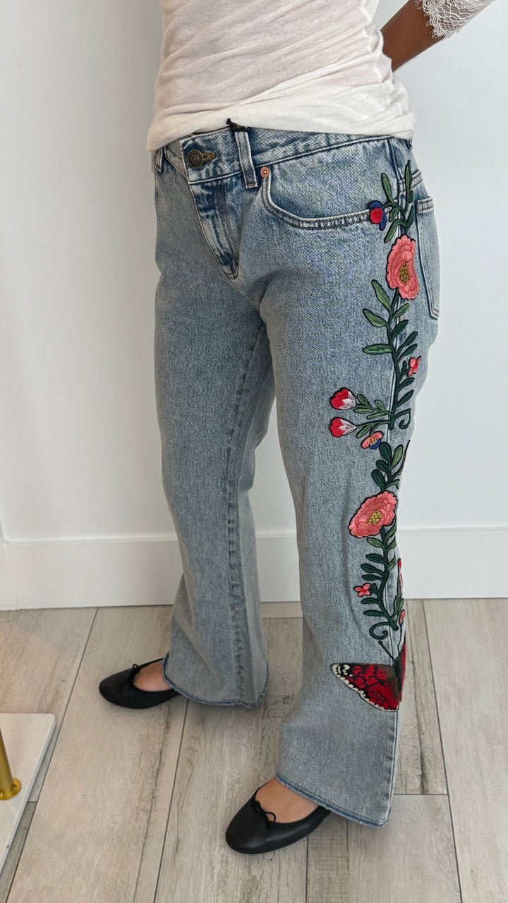 Gucci Light Wash Bootcut Jeans with Floral Patches Size 27