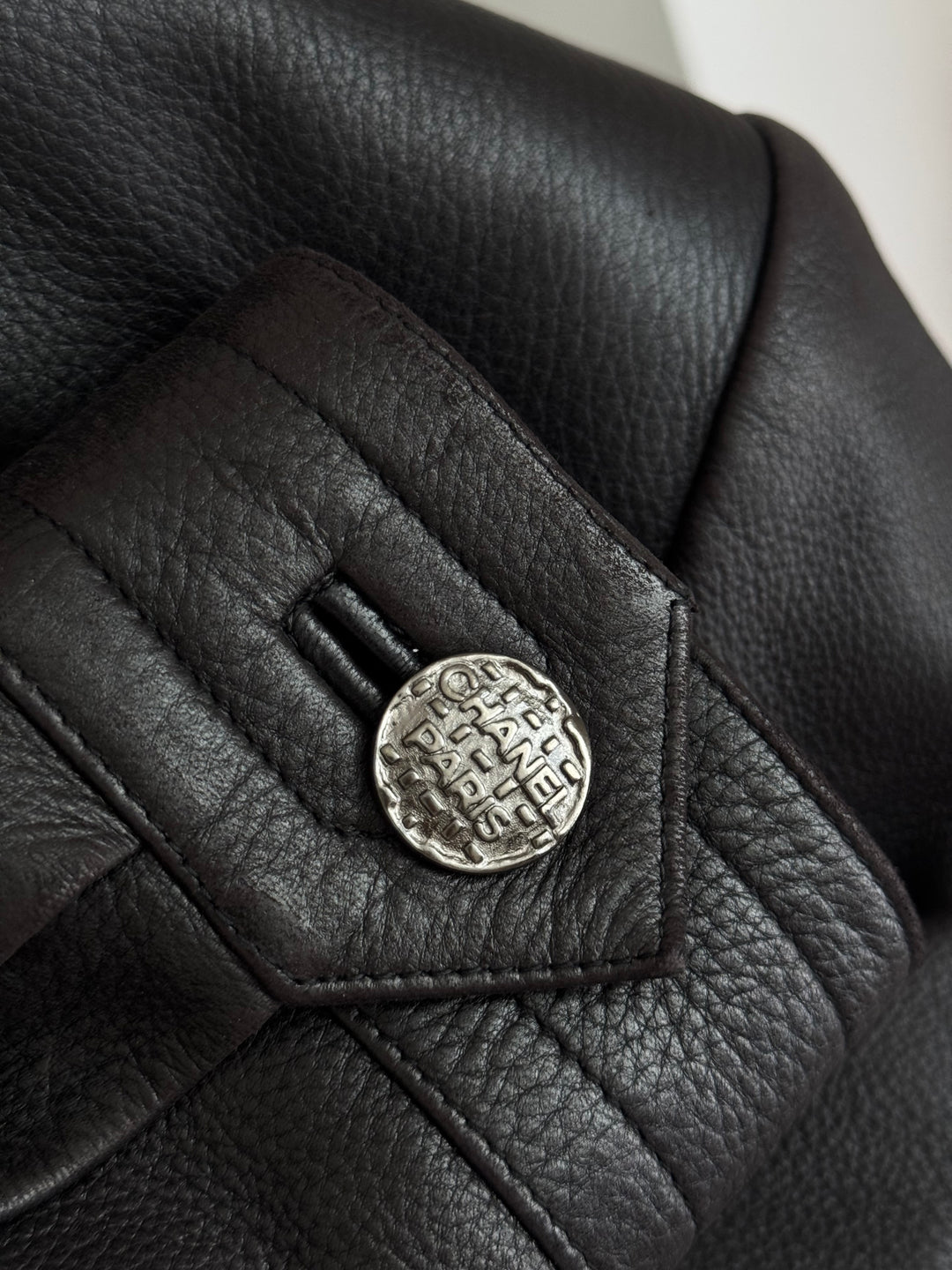 Pre-Loved Chanel™ Black Leather Trench Coat Size 40