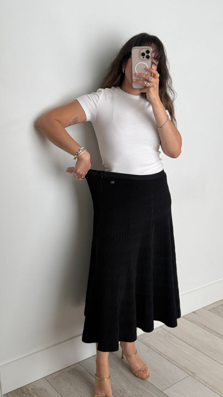 Pre-Loved Chanel™ Cotton Blend Black Textured Midi Skirt Size 44