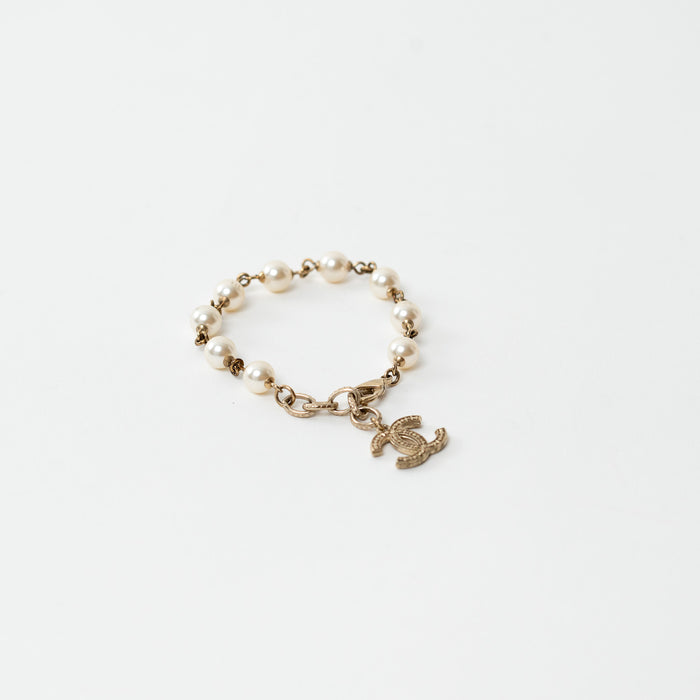Pre-Loved Chanel™ Gold Chain and Pearl Bracelet