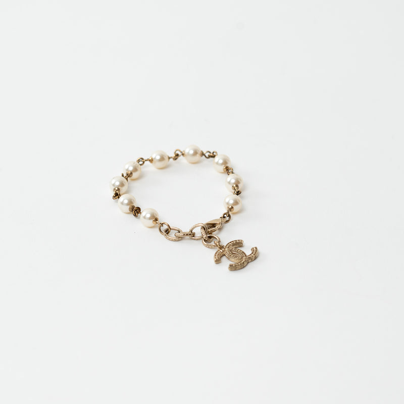 Pre-Loved Chanel™ Gold Chain and Pearl Bracelet