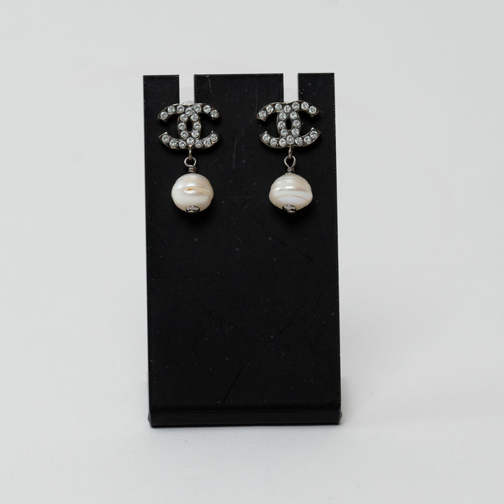 Pre-Loved Chanel™ Silver Tone Crystal Embellished Pearl Drop Earrings