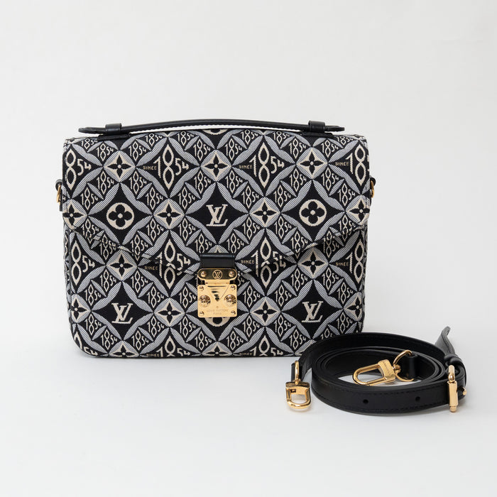 Louis Vuitton Jacquard 1985 MM Pochette Metis Handbag in Grey and Black Canvas 