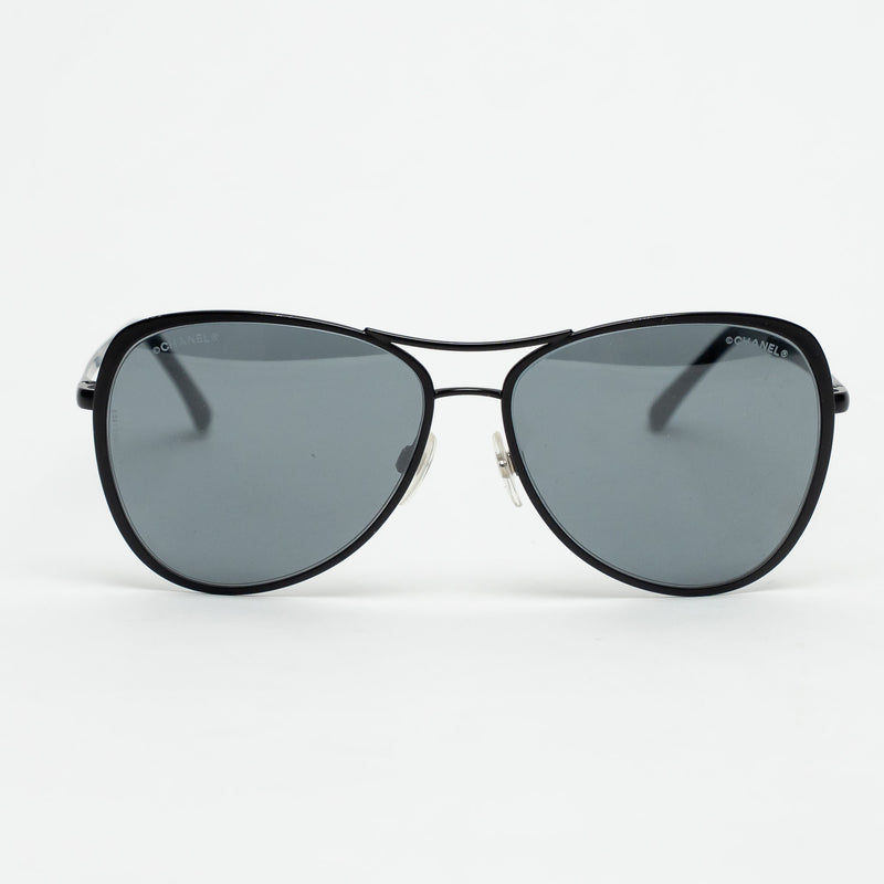 Pre-Loved Chanel™ Black Aviator Sunglasses