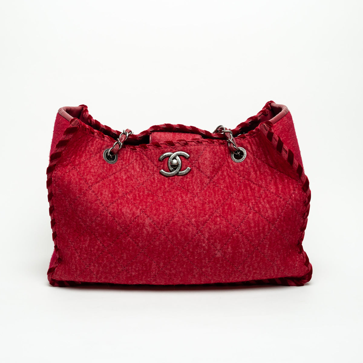 Pre-Loved Chanel ™ Raspberry Red Wool Felt Tote