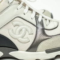 Pre-Loved Chanel™ Low-Top Fabric Sneakers in Grey and White Size 40
