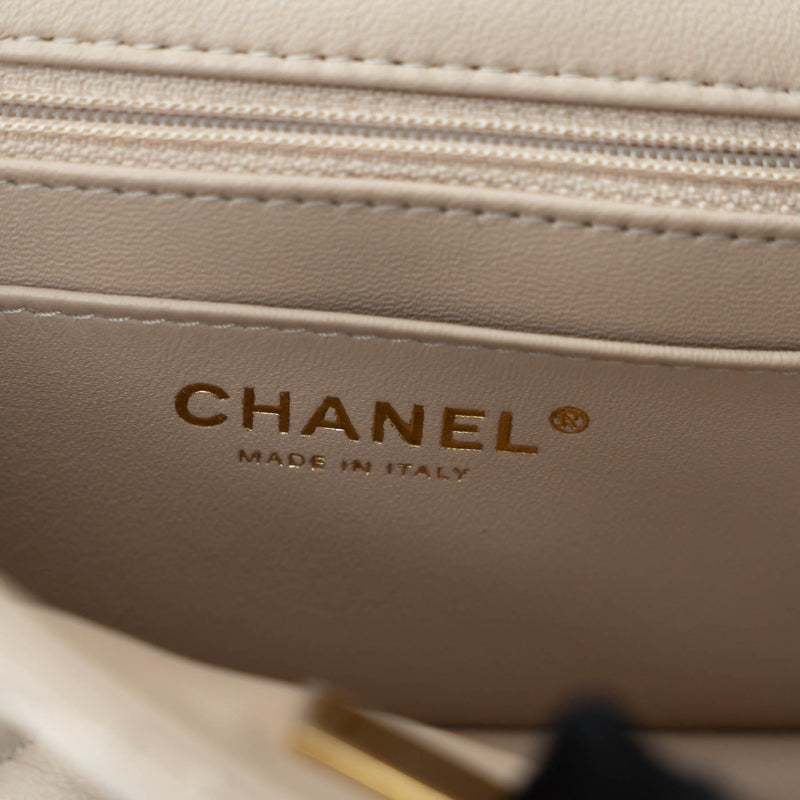 Pre-Loved Chanel™ nude Grained Leather Mini Flap Bag