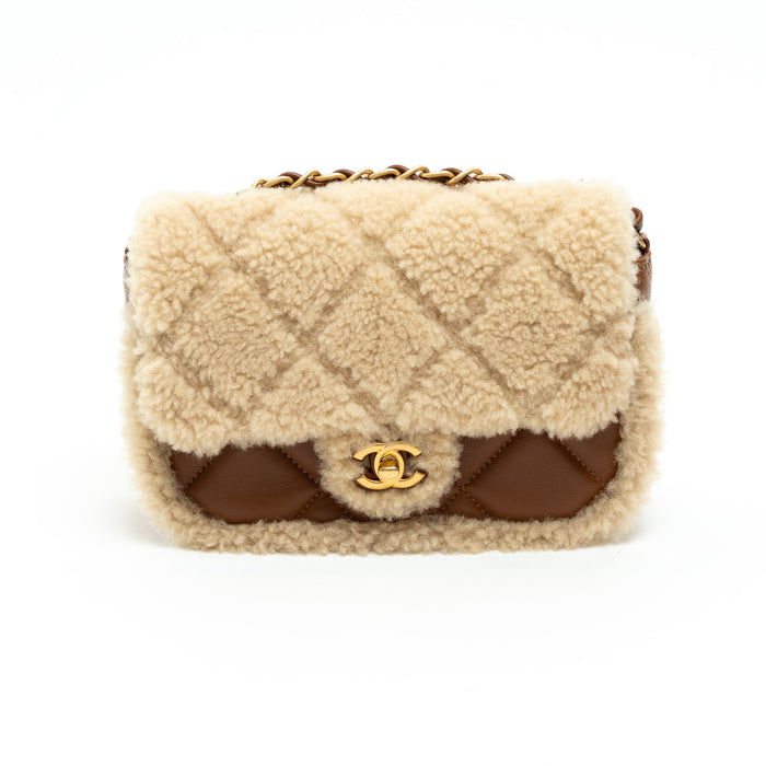 Pre-Loved Chanel™ Brown Lambskin Leather and Shearling Crossbody Bag