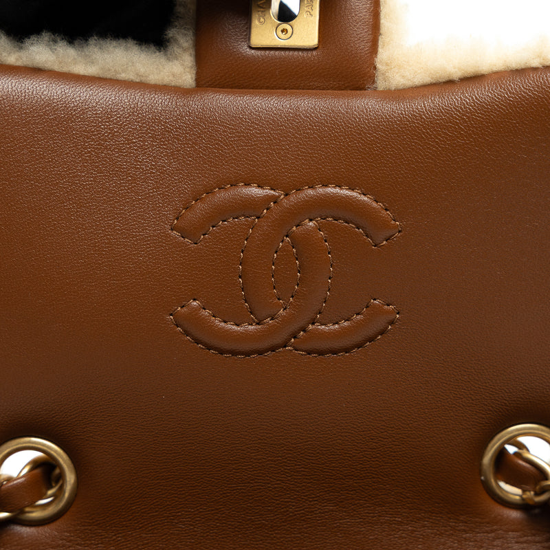 Pre-Loved Chanel™ Brown Lambskin Leather and Shearling Crossbody Bag