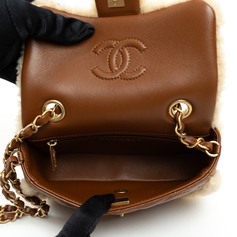 Pre-Loved Chanel™ Brown Lambskin Leather and Shearling Crossbody Bag