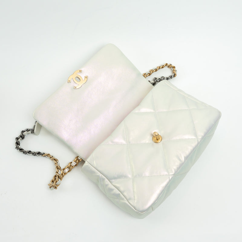 Pre-Loved Chanel ™ Pearlescent White Grained Leather 19 Handbag