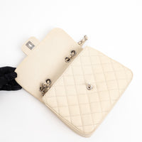 Pre-Loved Chanel™ Ivory Pebbled Leather Medium Urban Companion Flap Bag