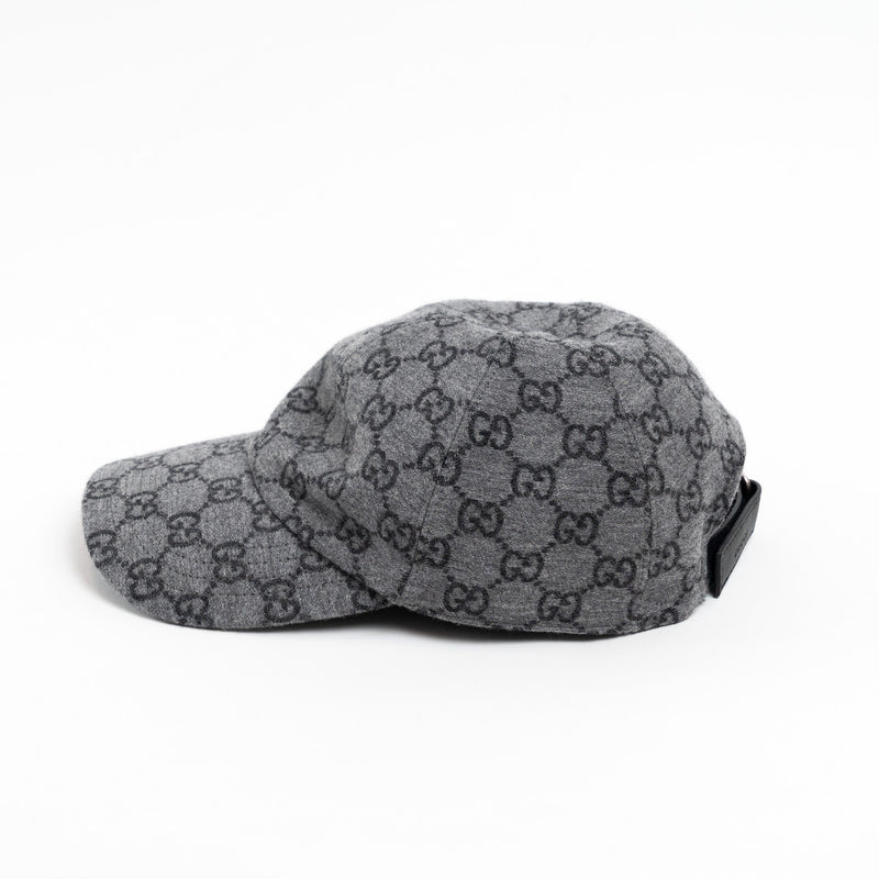Gucci Light Grey GG Monogram Cap Size M
