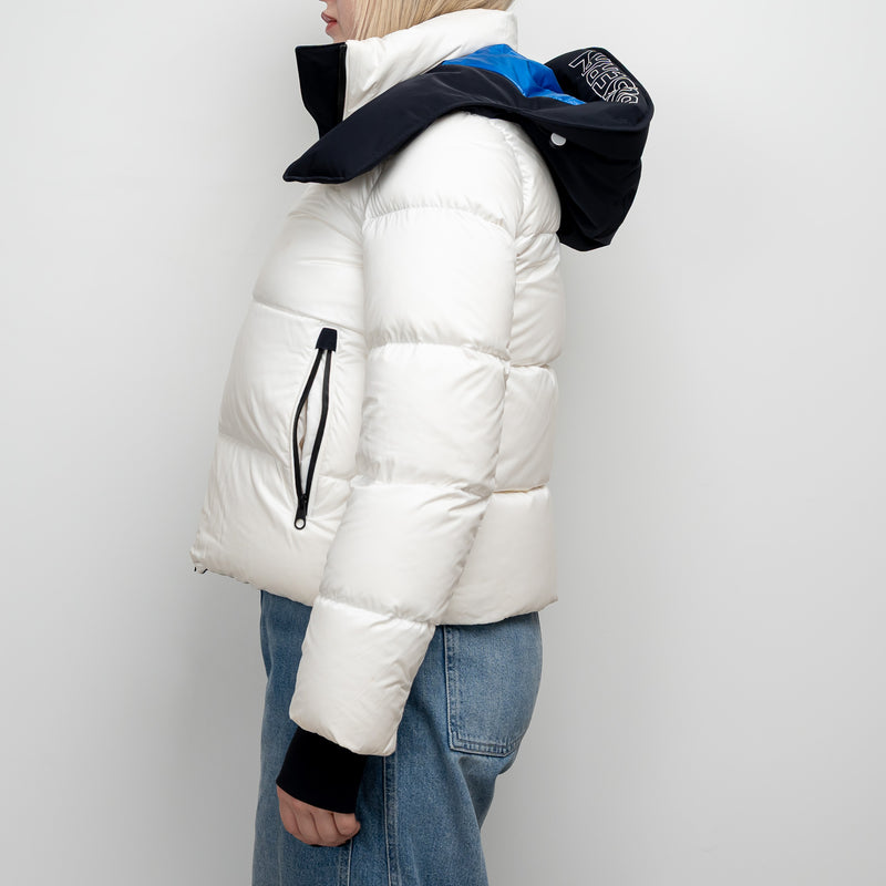 Burberry White Puffer Down Jacket Size XS