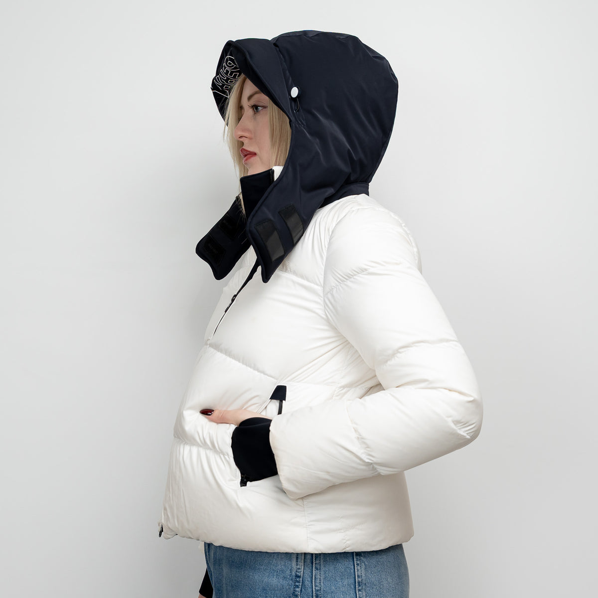 Burberry White Puffer Down Jacket Size XS