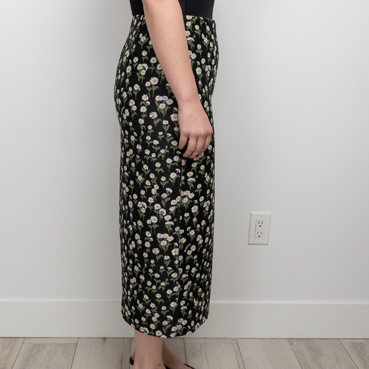 Gucci Black Floral Long Skirt Size 42