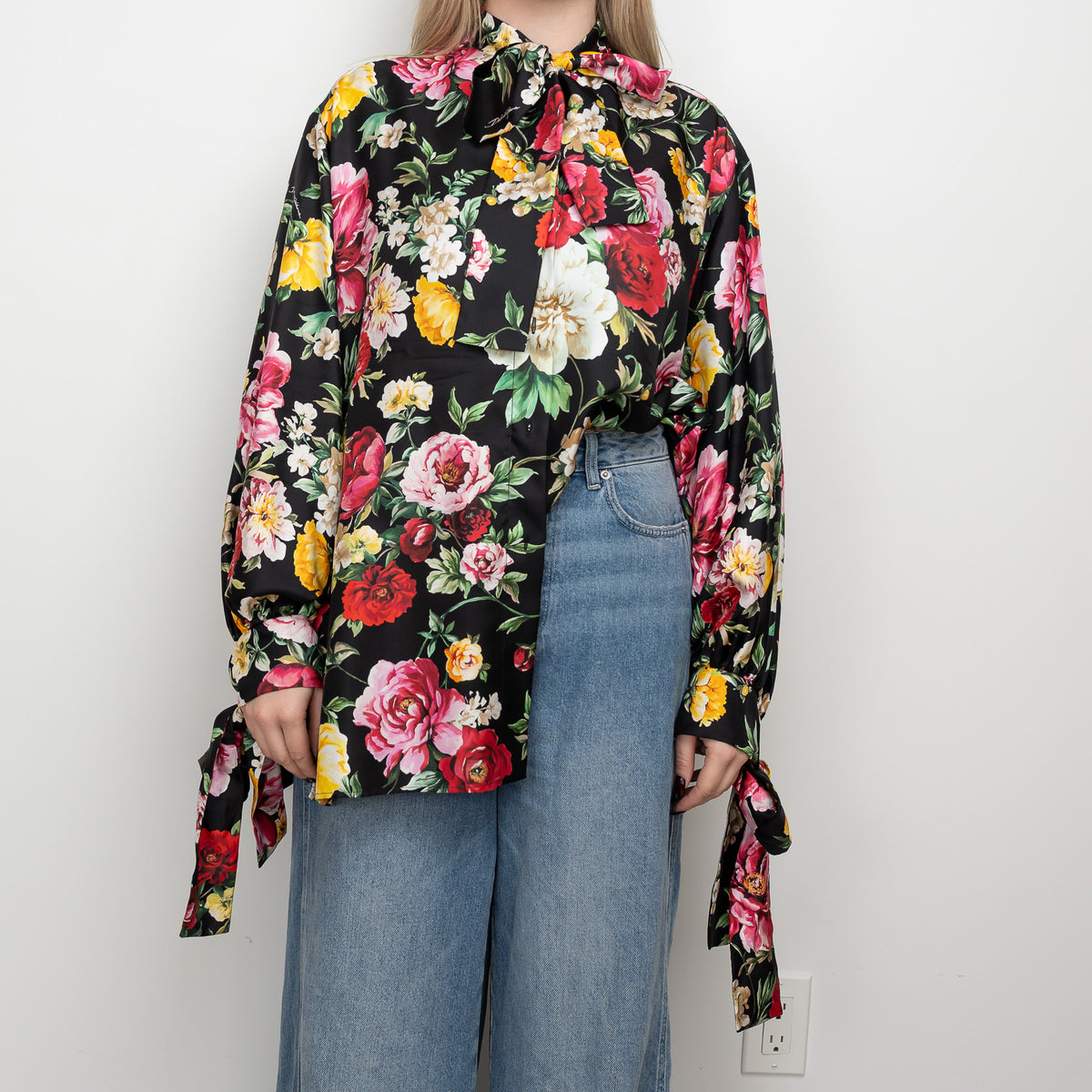 Dolce & Gabbana Black Multicolour Silk Floral Button Up Size 42