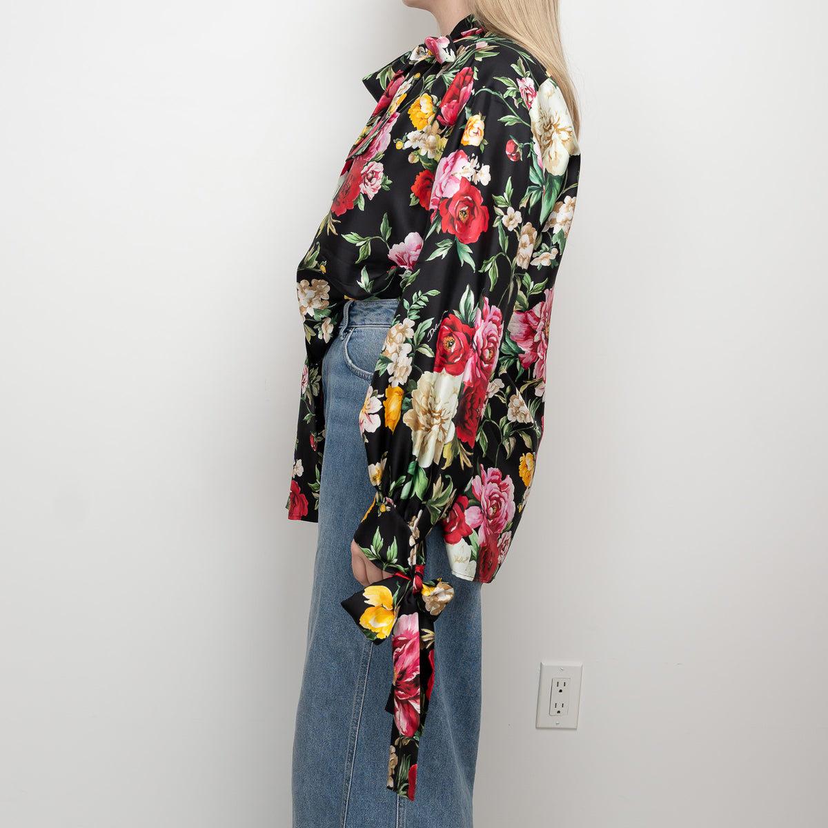 Dolce & Gabbana Black Multicolour Silk Floral Button Up Size 42