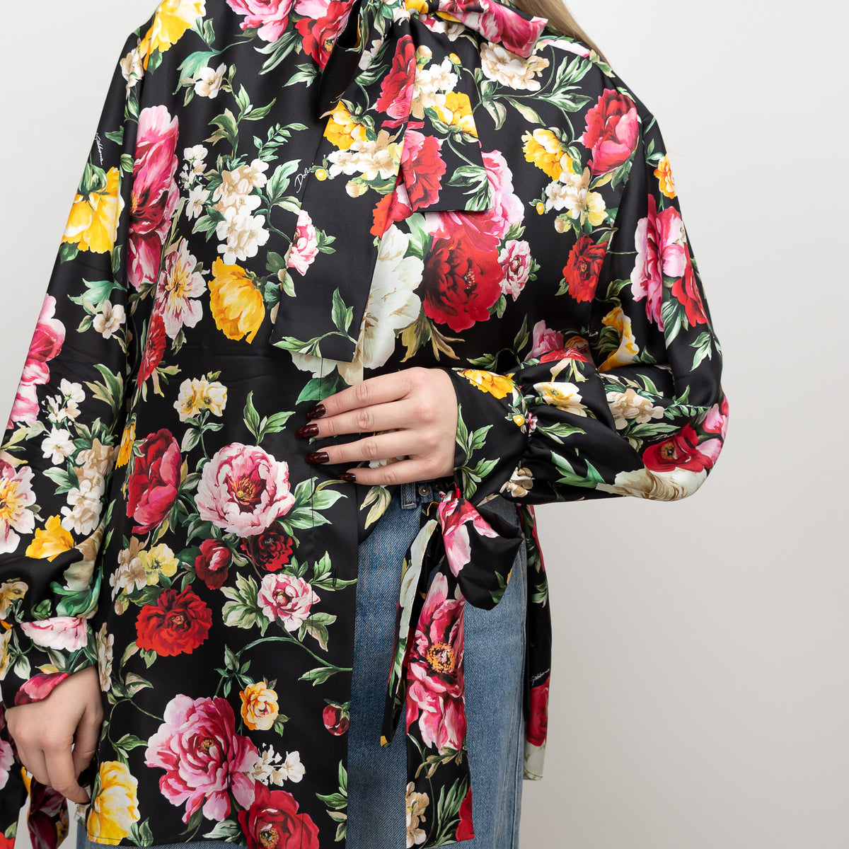 Dolce & Gabbana Black Multicolour Silk Floral Button Up Size 42