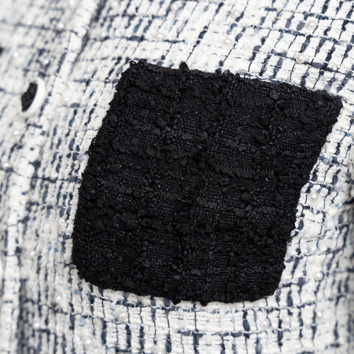 Pre-Loved Chanel™ White and Black Tweed Jacket Embellished with Faux Pearls Size 36