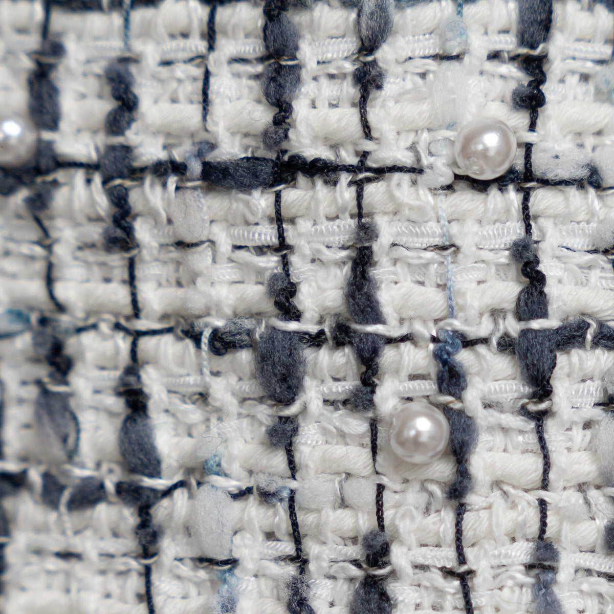 Pre-Loved Chanel™ White and Black Tweed Jacket Embellished with Faux Pearls Size 36