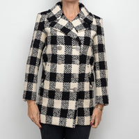 Pre-Loved Chanel™ White and Black Tweed Checkered Coat Size 36