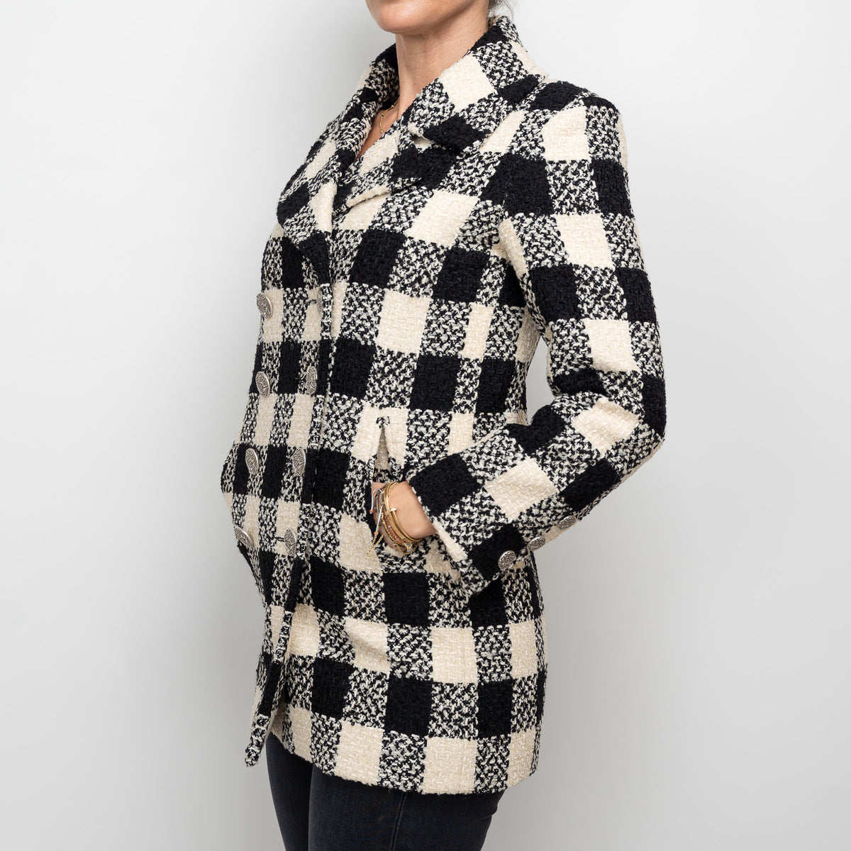 Pre-Loved Chanel™ White and Black Tweed Checkered Coat Size 36