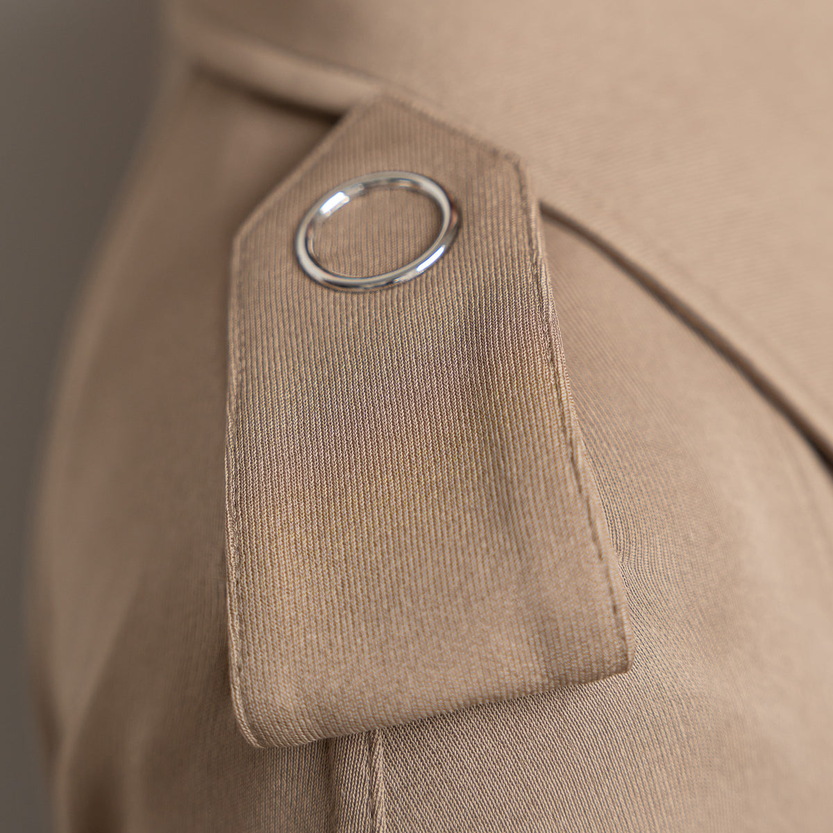 Burberry Beige Belted Pleated Trench Coat Size 2