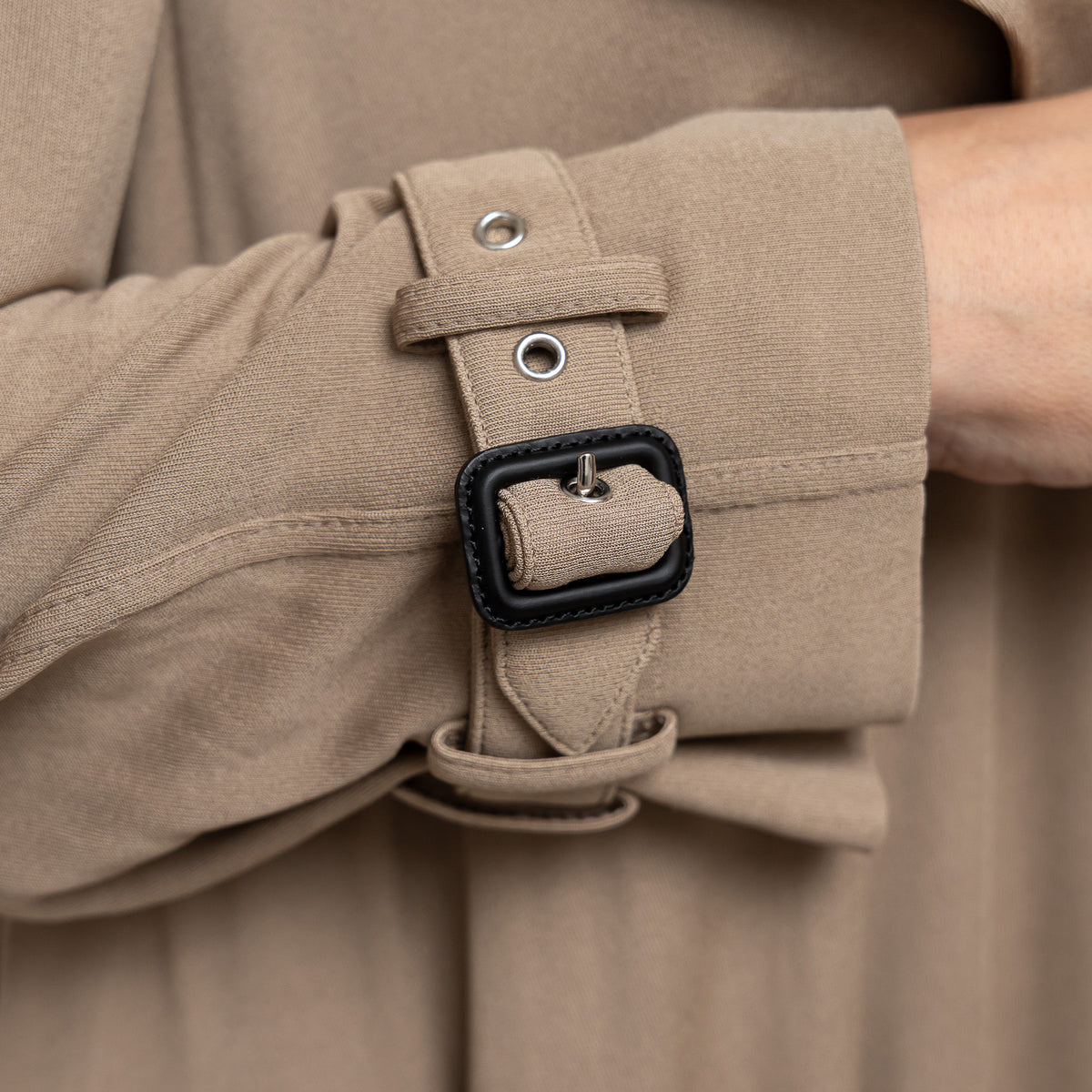 Burberry Beige Belted Pleated Trench Coat Size 2