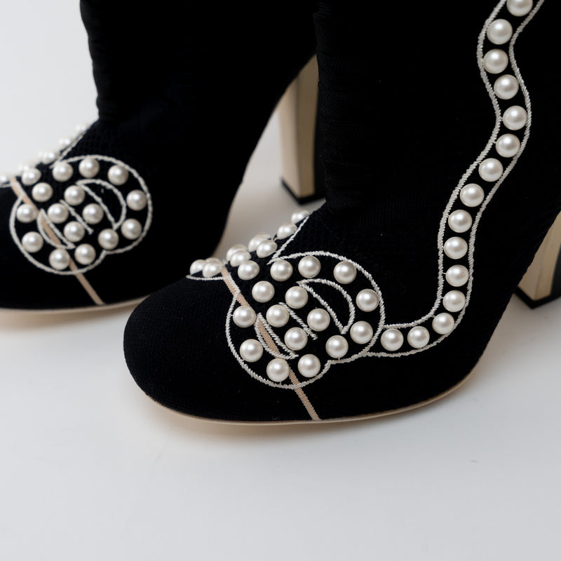 Fendi Black Knit Pearl Detail Ankle Boot Heel Size 40