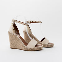 Valentino Light Ivory Espadrille Double Rockstud Grainy Calfskin Wedge Sandal Size 36