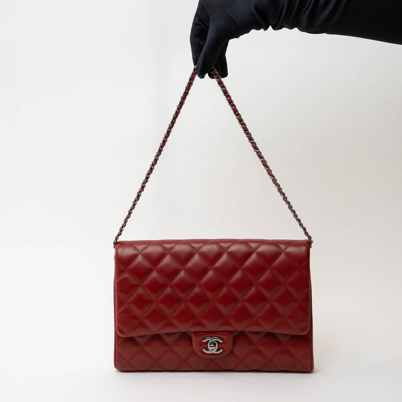 Pre-Loved Chanel™ Red Pebbled Leather Handbag
