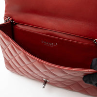 Pre-Loved Chanel™ Red Pebbled Leather Handbag
