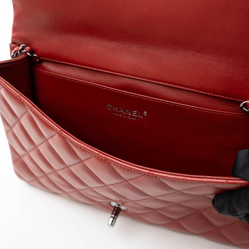 Pre-Loved Chanel™ Red Pebbled Leather Handbag