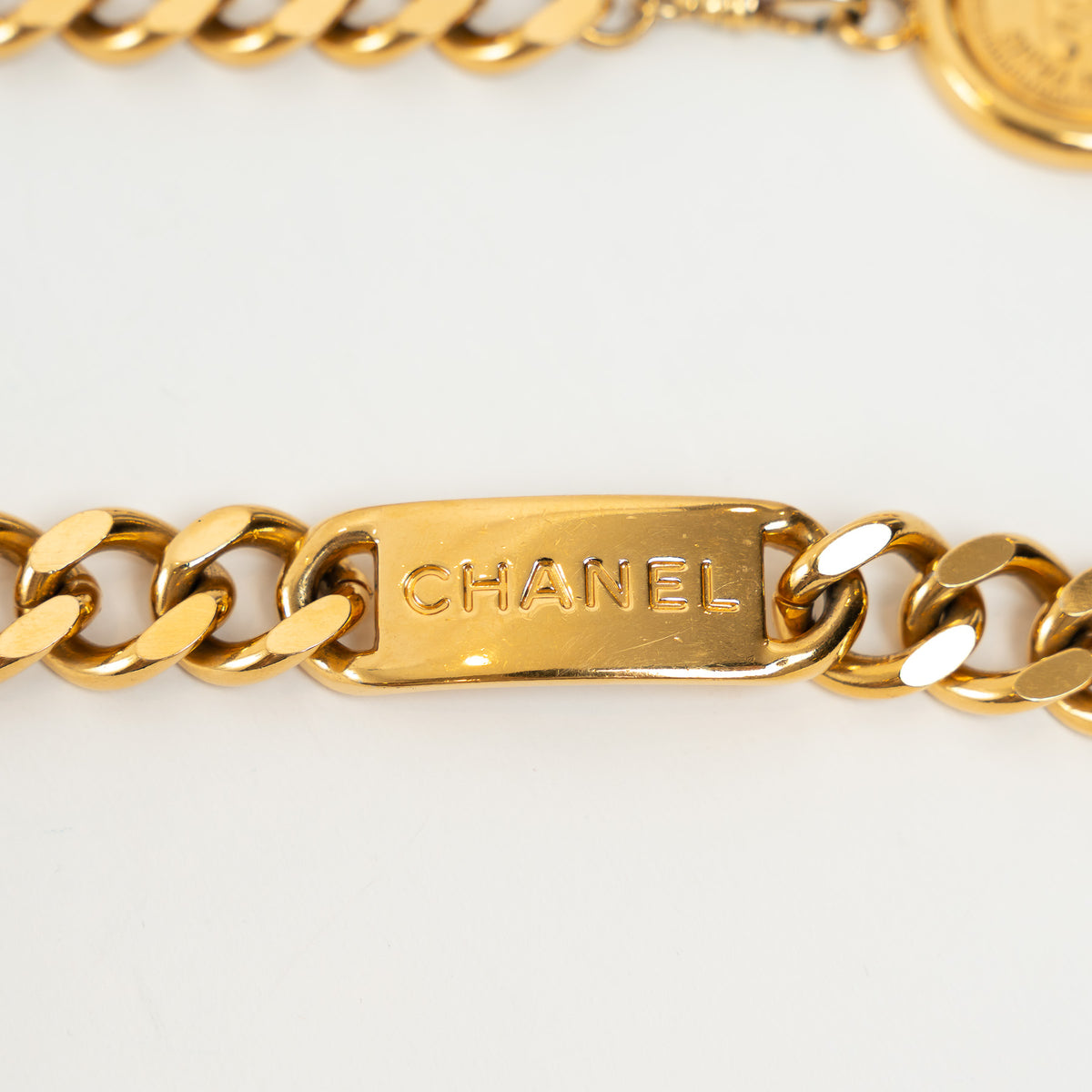 Pre-Loved Chanel™ Gold Tone 31 Rue Cambon Chain Belt