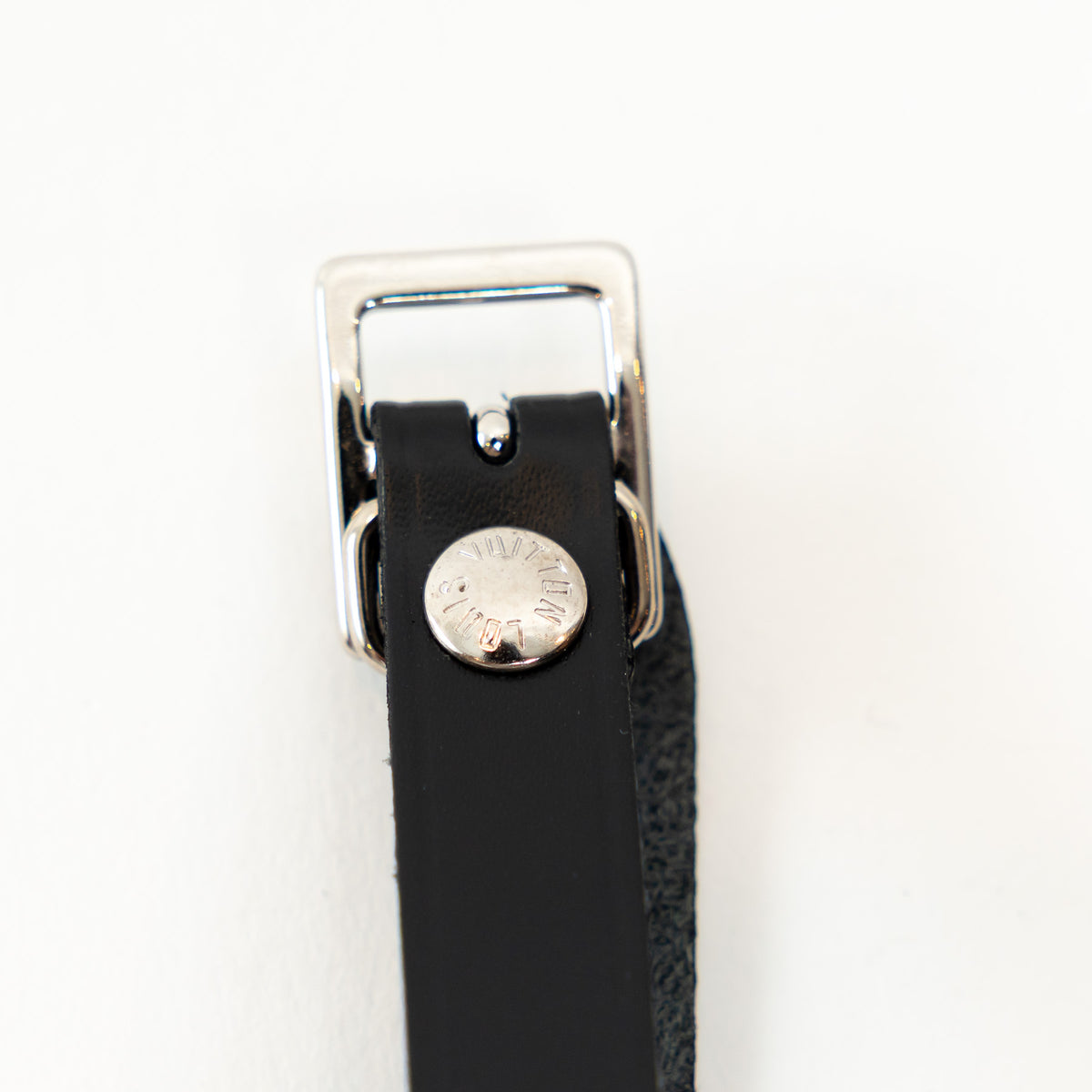 Louis Vuitton Grained Leather Luggage Tag