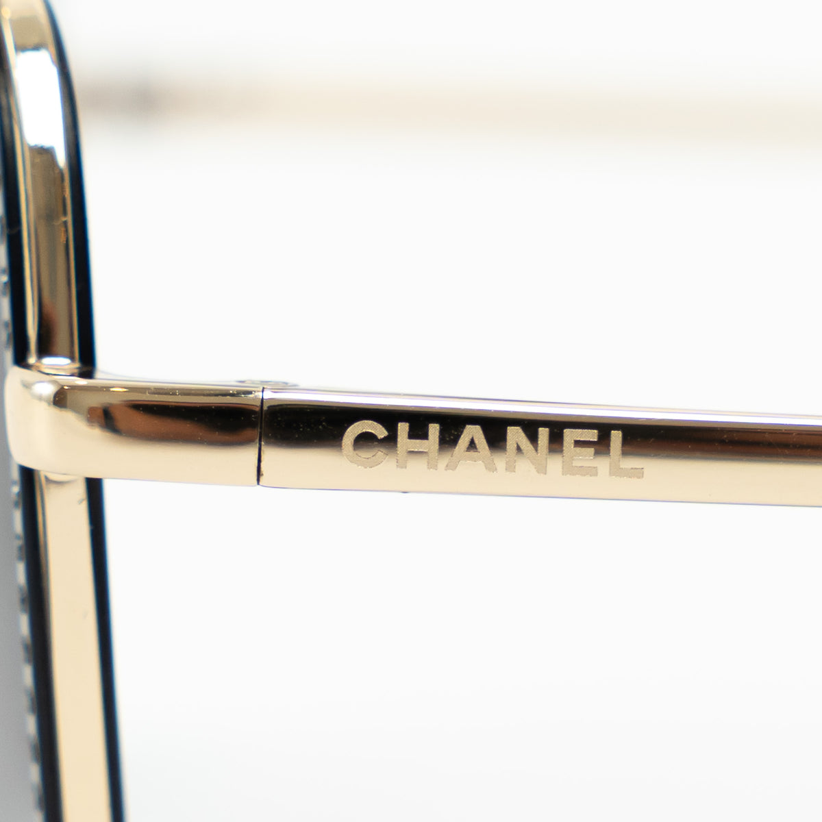 Pre-Loved Chanel™ Gold Tone Crystal Embellished Sunglasses