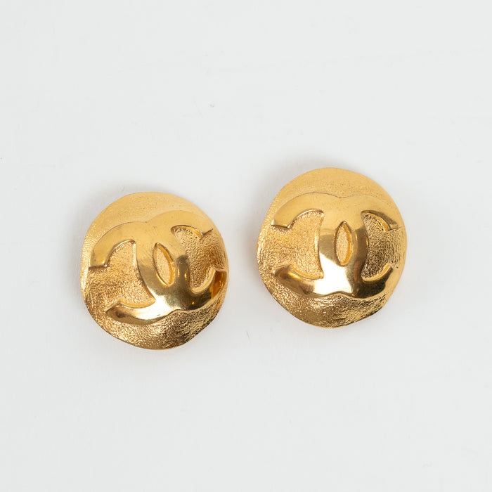 Pre-Loved Chanel™ Gold Tone Button Clip on Earrings