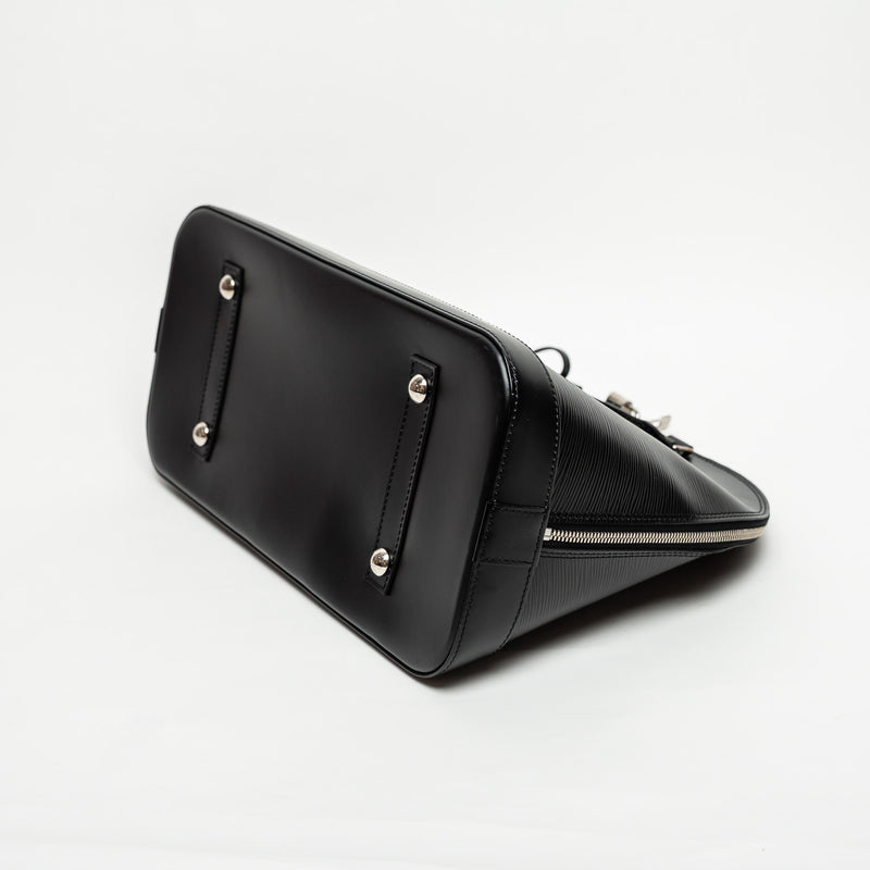 Louis Vuitton Black Epi Leather GM Alma Handbag