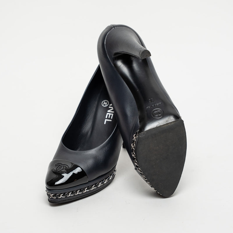 Pre-Loved Chanel™ Navy Calfskin Leather Pumps Size 36