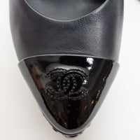 Pre-Loved Chanel™ Navy Calfskin Leather Pumps Size 36