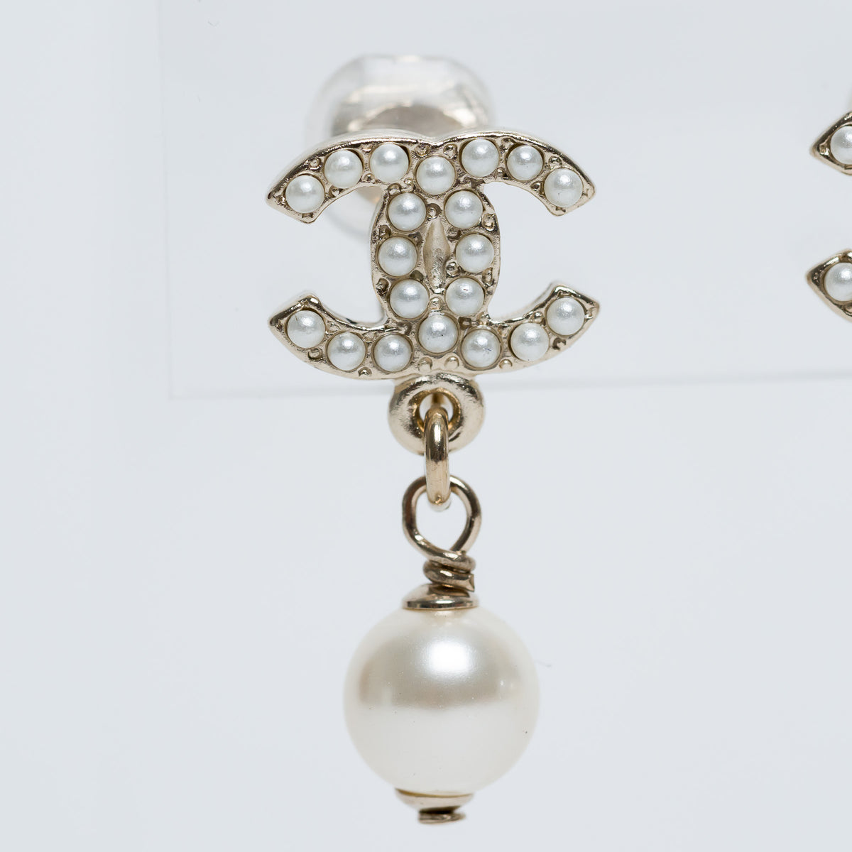 Pre-Loved Chanel™ Gold Tone Faux Pearl Inset & Pearl Drop Clip On Earrings