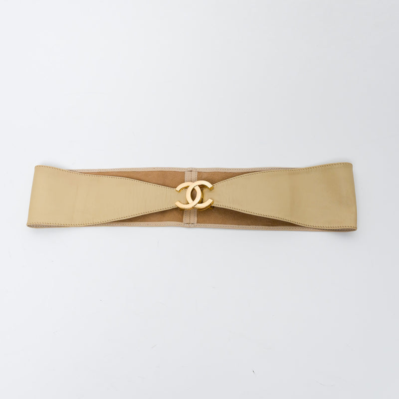 Pre-Loved Chanel™ Beige Calfskin Leather Vintage Logo Waist Belt Size 75