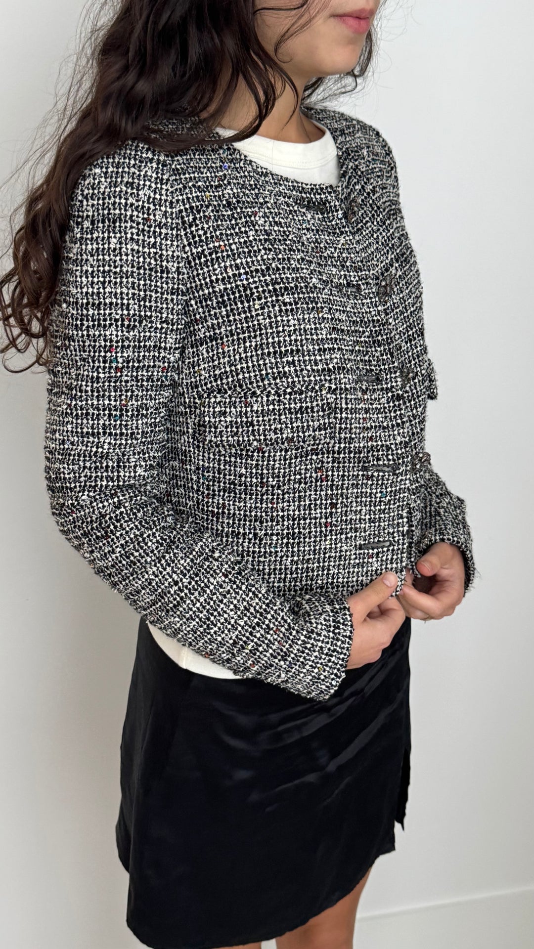 Pre-Loved Chanel™ Black, Grey, White, Sequin Tweed Blazer Size 38