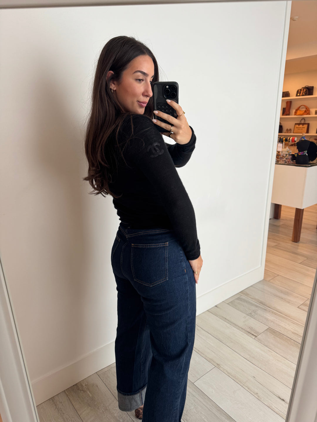 Pre-Loved Chanel™ Cashmere Black Long Sleeve Zip Up Size S