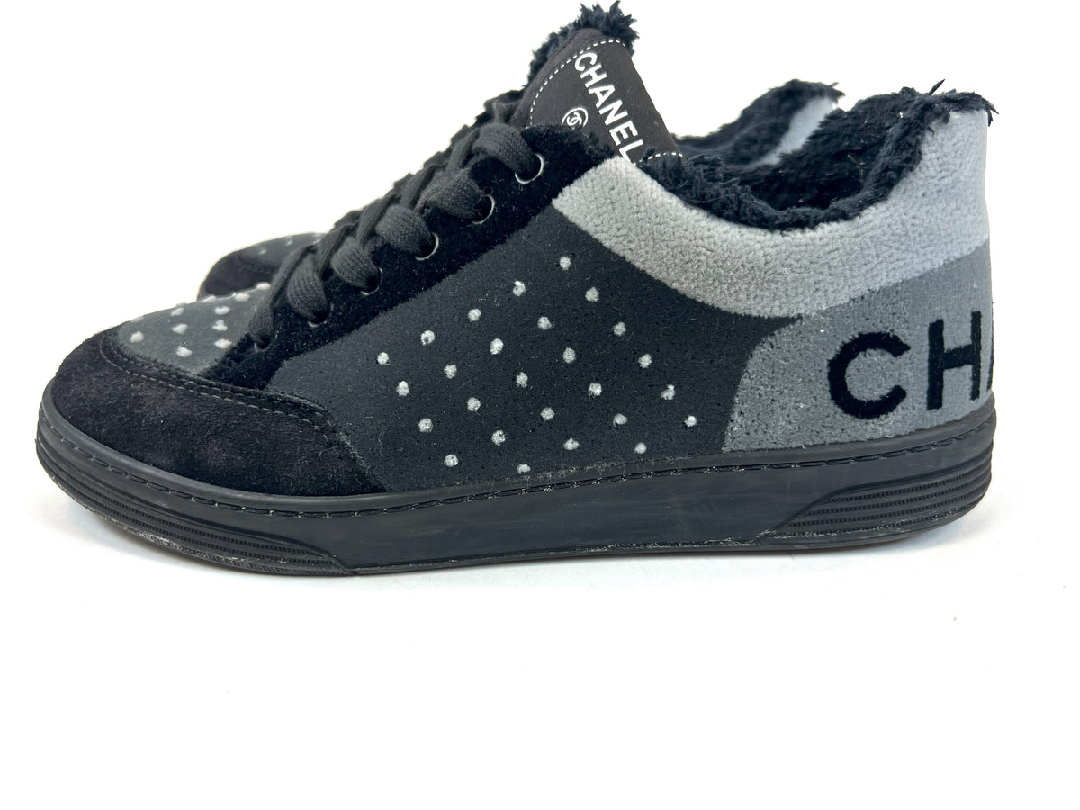Pre-Loved Black and Grey Velour Lace Up Sneakers.  (side)