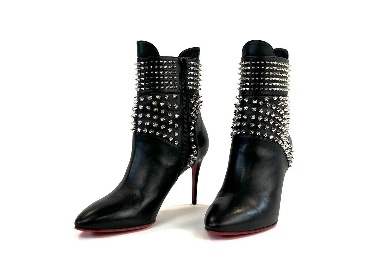 Excellent Pre-Loved Black Leather Silver Studded Point Toe Stiletto Heel Ankle Boots.(front)