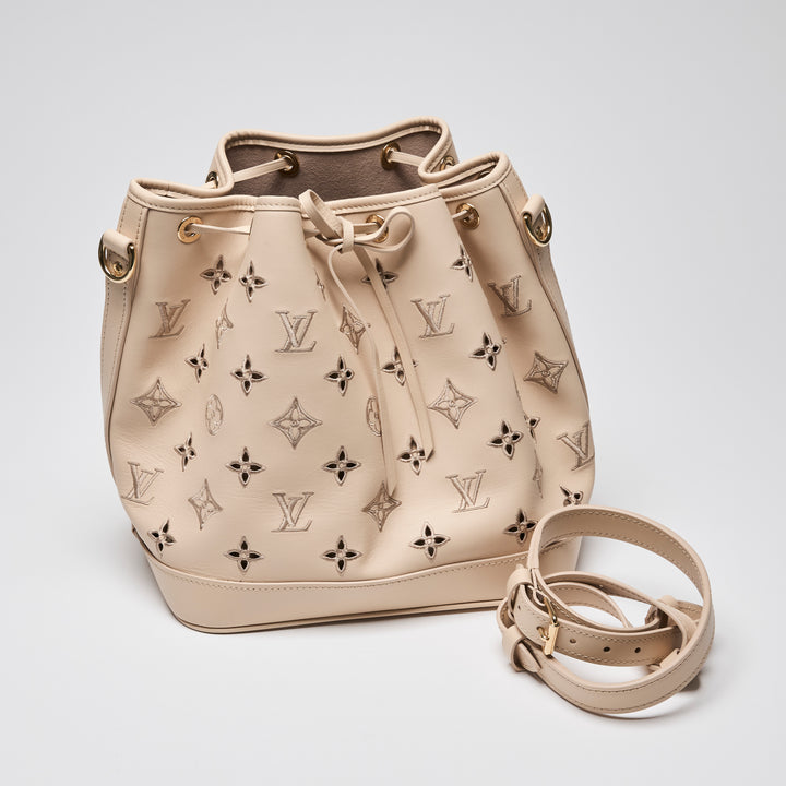 Louis Vuitton Beige Calfskin Perforated Leather Petit Noe Broderie Anglaise Bucket Bag
