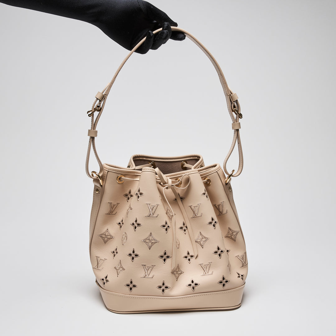 Louis Vuitton Beige Calfskin Perforated Leather Petit Noe Broderie Anglaise Bucket Bag