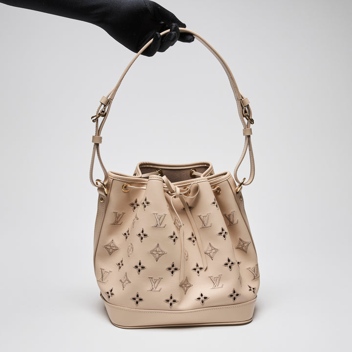 Louis Vuitton Beige Calfskin Perforated Leather Petit Noe Broderie Anglaise Bucket Bag